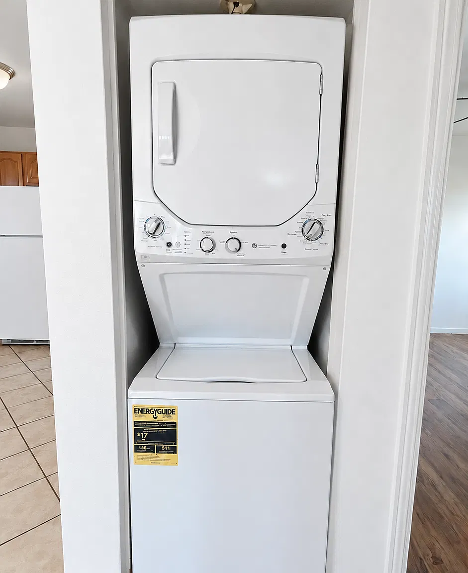 2 bed, $1,350 — Photo 2