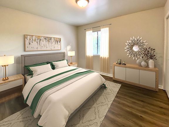 4th image of 106 Lee Ave NE #4