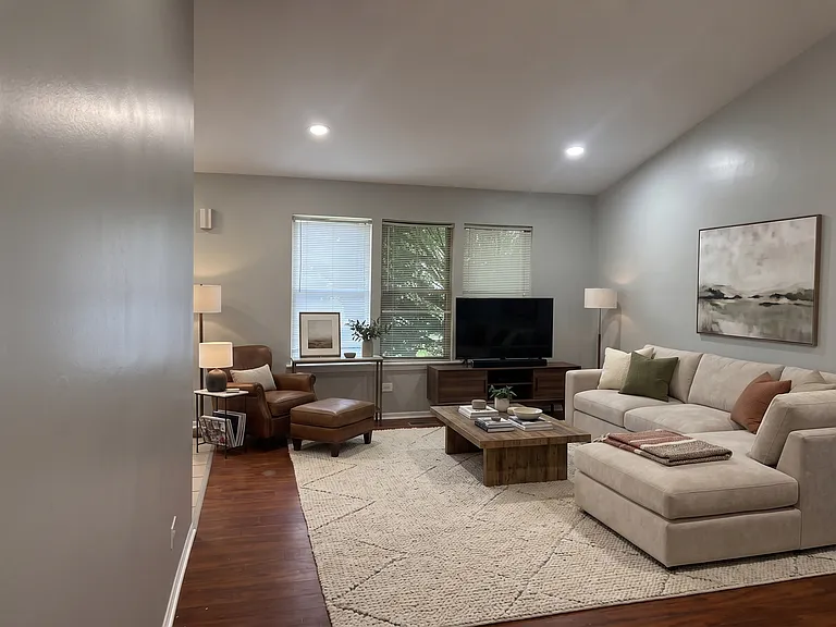 352 Chaparral Cir — Photo 3
