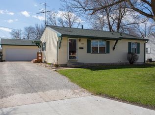 707 Greenbrier Rd, Waterloo, IA 50703