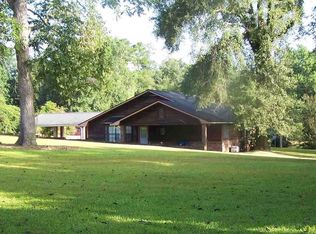 1592 Wolf Log Rd, Flomaton, AL 36441