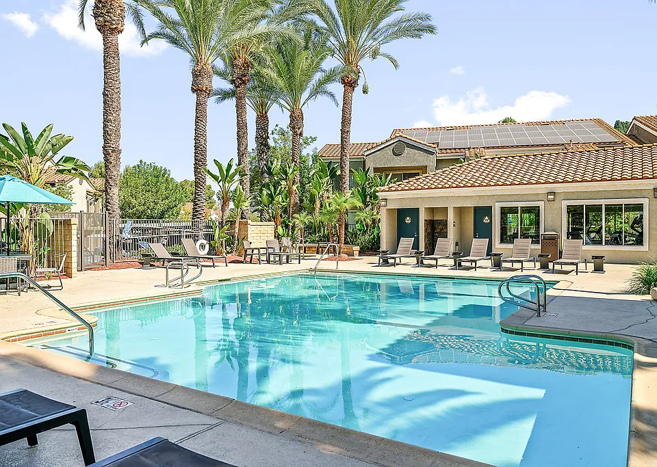 Emerald Pointe