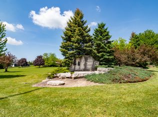 2601 Sanctuary Ln, Spring Grove, IL 60081