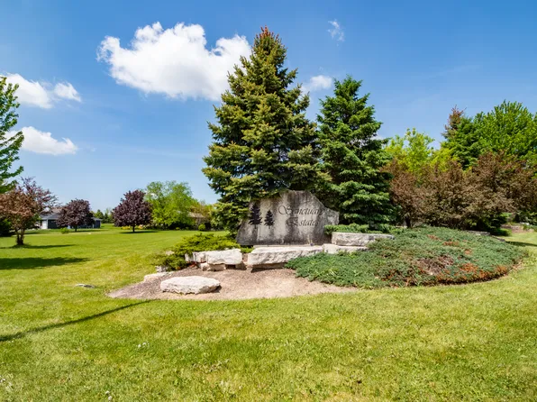 2601 Sanctuary Ln, Spring Grove, IL 60081