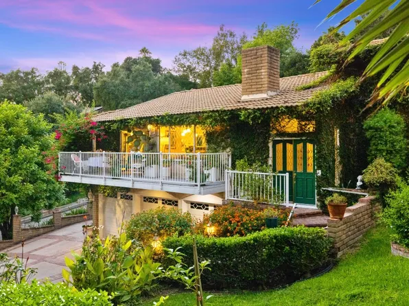 142 Crescent Glen Dr, Glendora, CA 91741