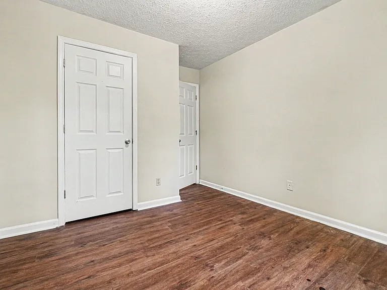 181 N Springs Dr — Photo 11