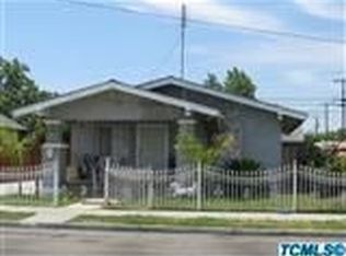 355 N Perry Ave, Dinuba, CA