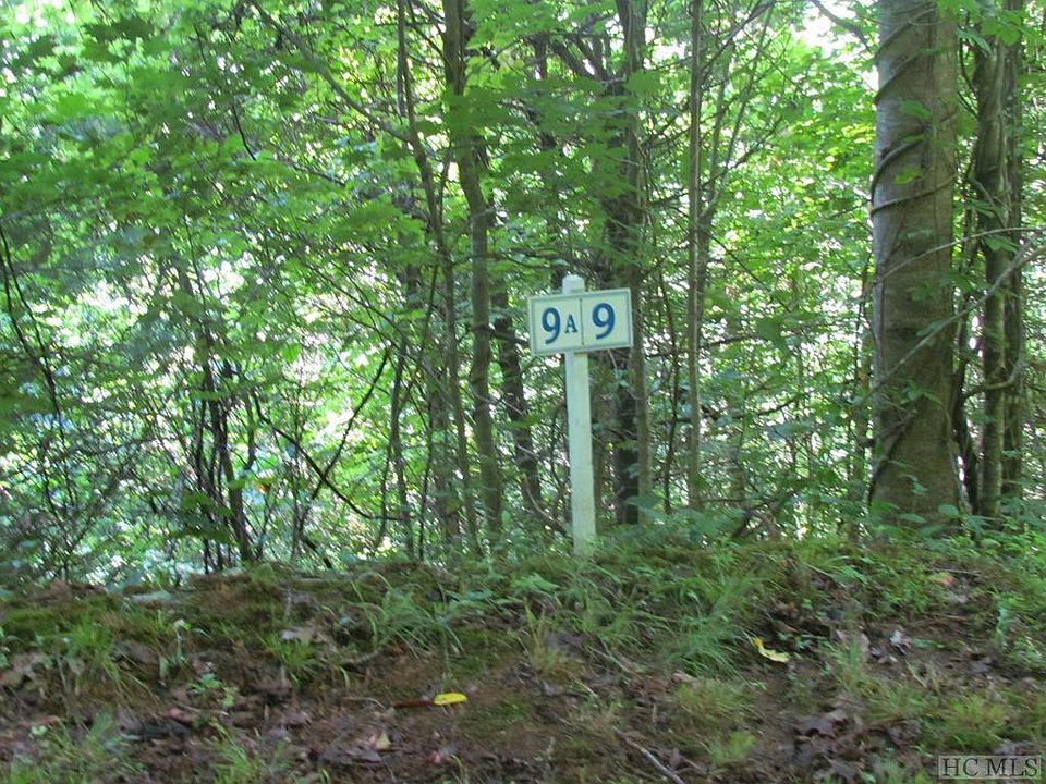 1st image of 9 Laurel Dr