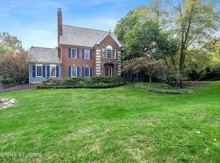 41 S Wynstone Dr, North Barrington, IL