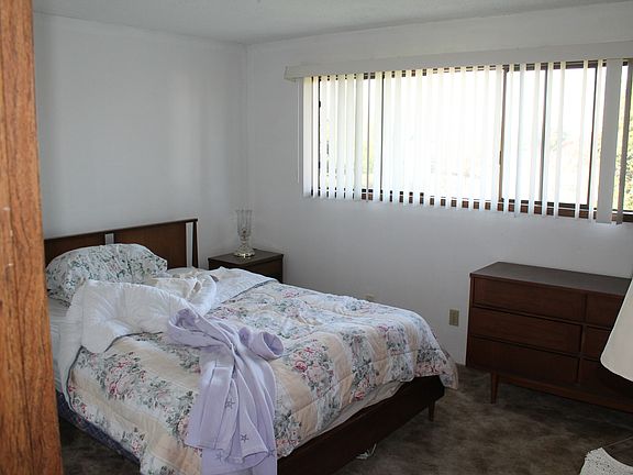 5th image of 14727 SE 16th Cir