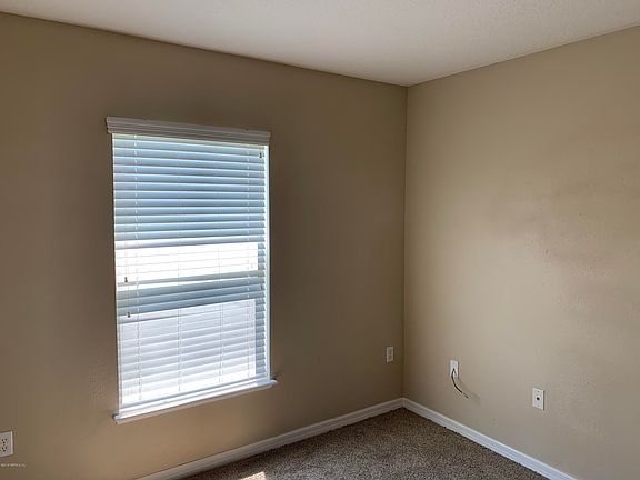 4th image of 7085 Saint Ives Ct