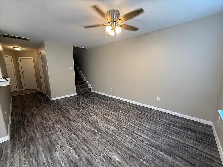 203 Marvin Cv — Photo 15