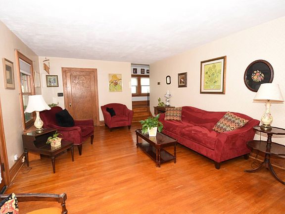 2nd image of 147 Louvaine Dr