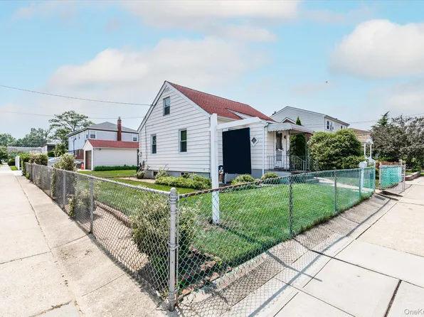 1267 Nelson Street, Elmont, NY 11003