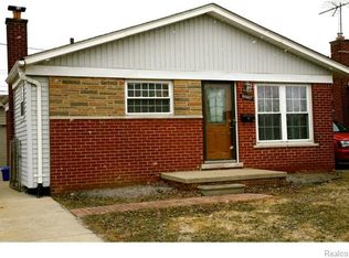 32007 Saint Margaret St, Saint Clair Shores, MI 48082