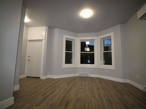 4th image of 153 Western Ave APT 1F