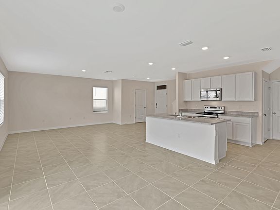 5th image of 32605 Canyonlands Dr