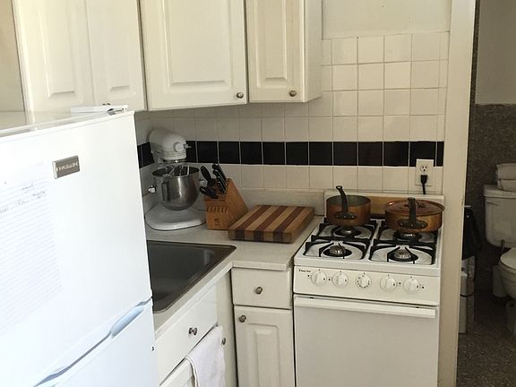 3rd image of 58 E 1st St APT 7F