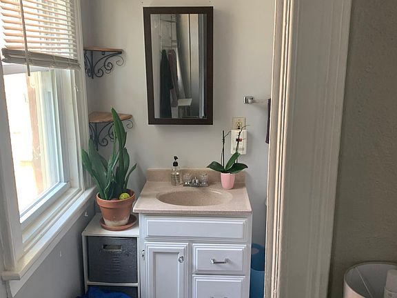 4th image of 298 Bryant St #4