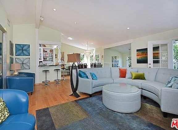 4th image of 4231 Vanetta Dr
