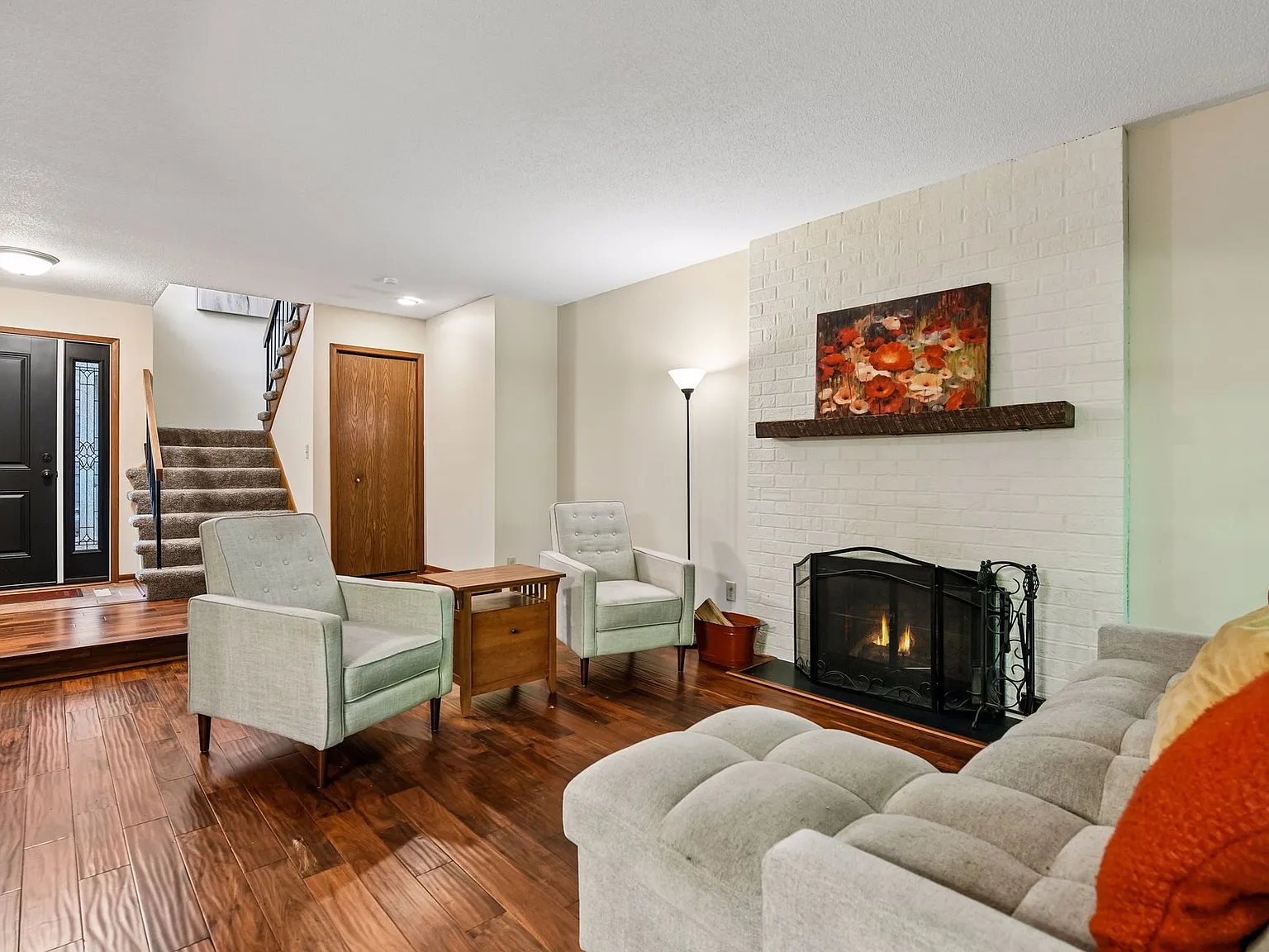 2 bed, 1240 sqft, $1,995 — Photo 4