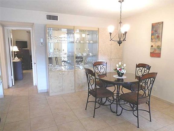 2nd image of 501 Blue Heron Dr APT 205-A