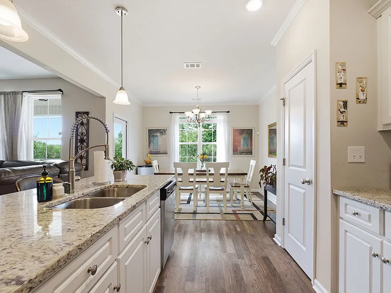 116 Dublin Loop — Photo 9