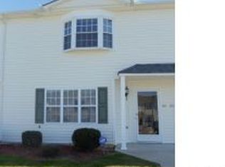 1205 B8 Cross Creek Cir, Greenville, NC 27834