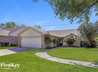 9907 Fernstone Ln, Houston, TX 77070
