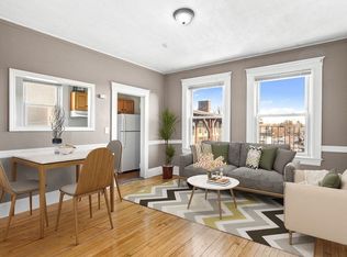 544 Washington St #11, Wellesley, MA 02482