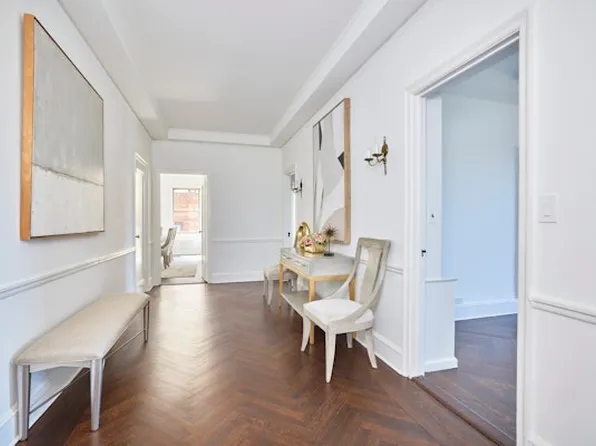 1165 5th Avenue image 1 of 12