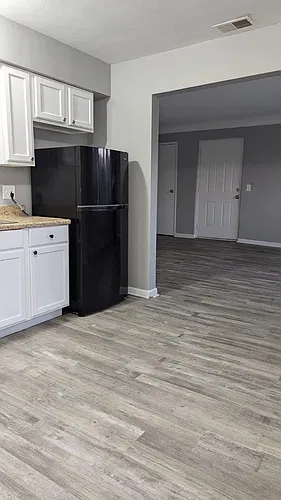 2825 Westknolls Ln #3 Photo 1