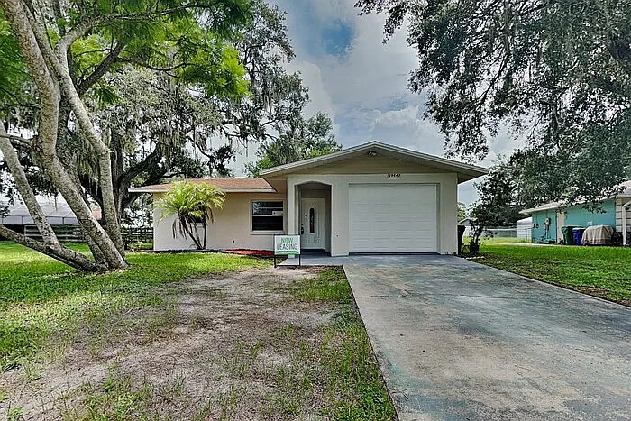 39643 Meadowood Loop