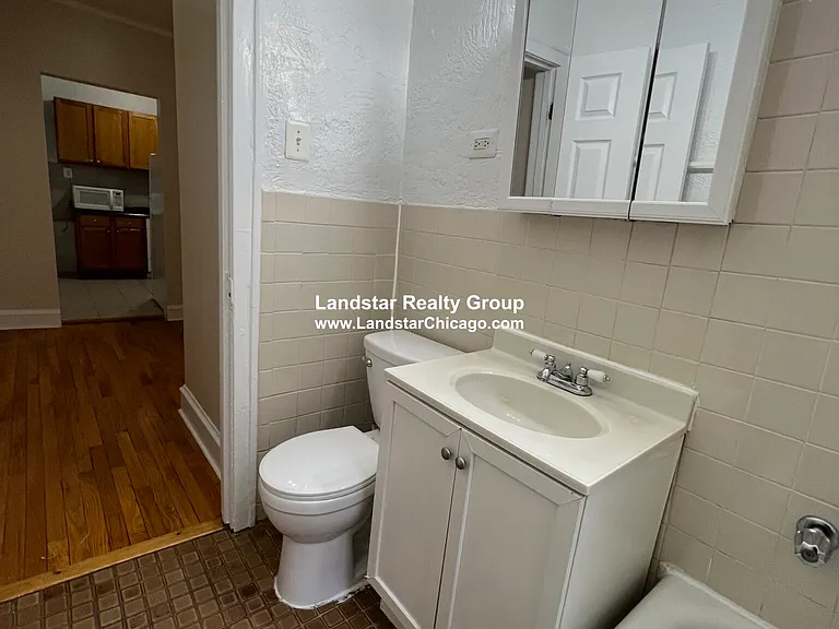 4931 N Whipple St #2E — Photo 16