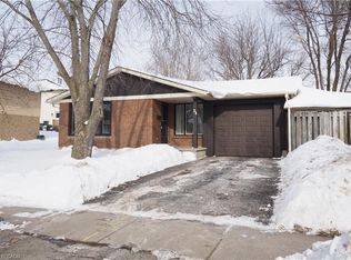 24 Blackwell Dr, Kitchener, ON N2N 1P5