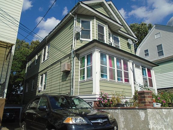3rd image of 269 Elm St