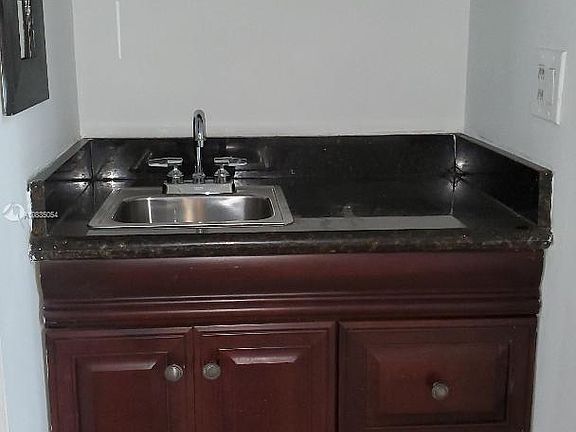 4th image of 307 Lakeview Dr APT 102