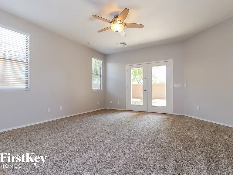 17362 N 170th Ln — Photo 3
