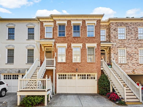 2649 Colgan Ct SE