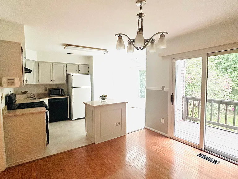 6072 Clay Spur Ct — Photo 47