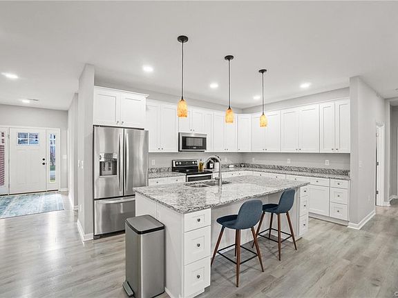 5th image of 5506 Country Manor Ln