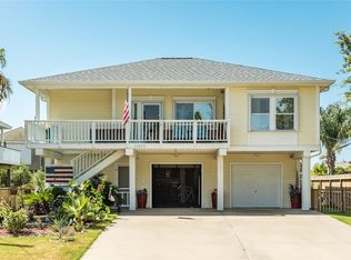 12829 E Conquistador Dr, Galveston, TX 77554