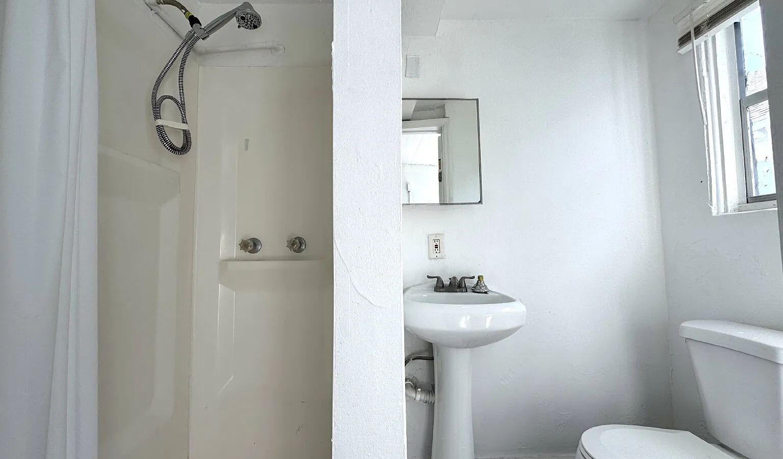 2 bed, $1,200 — Photo 4