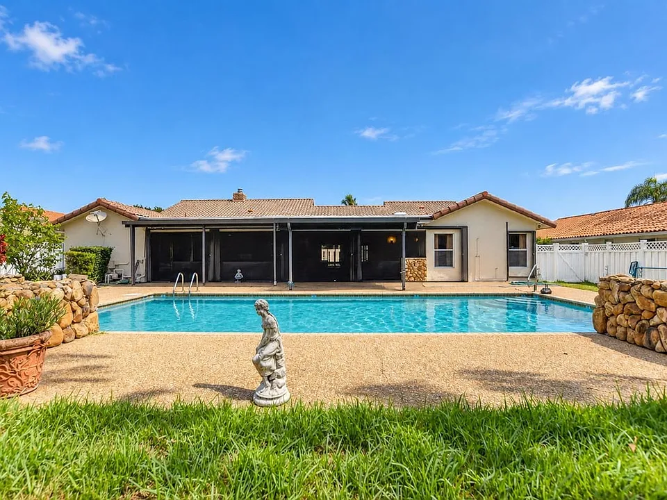2358 Deer Creek Trl