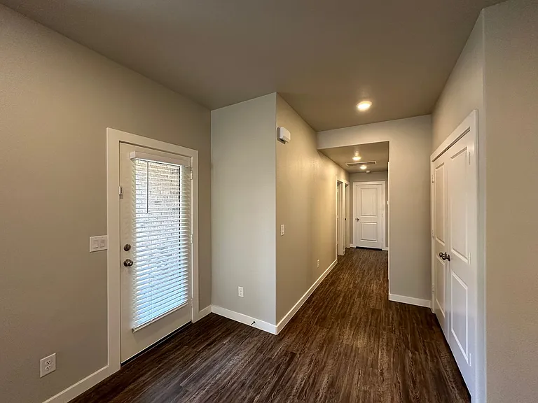 3402 Tiffin Ave — Photo 12