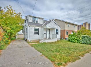 5659 Robinson St, Niagara Falls, ON L2G 2B1