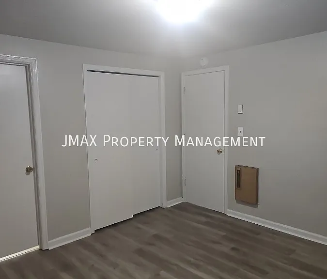 802 Westside Blvd NW #9 — Photo 5