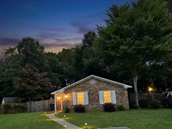 1676 Durkee St, Charleston, SC 29414
