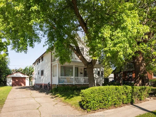 1032 Felix Ave, Windsor, ON N9C 3L5
