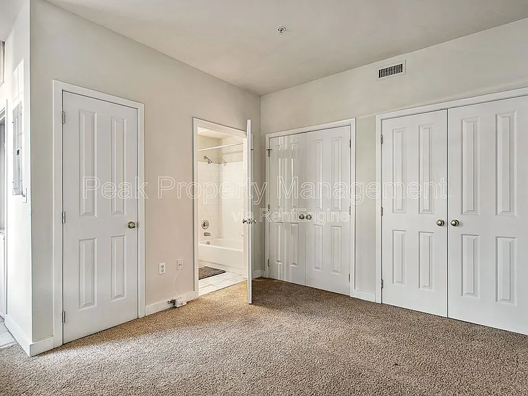 Poythress Apartments — Photo 45